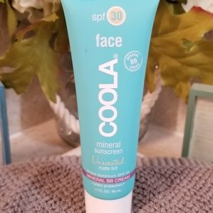 Coola face tinted sunscreen Matte